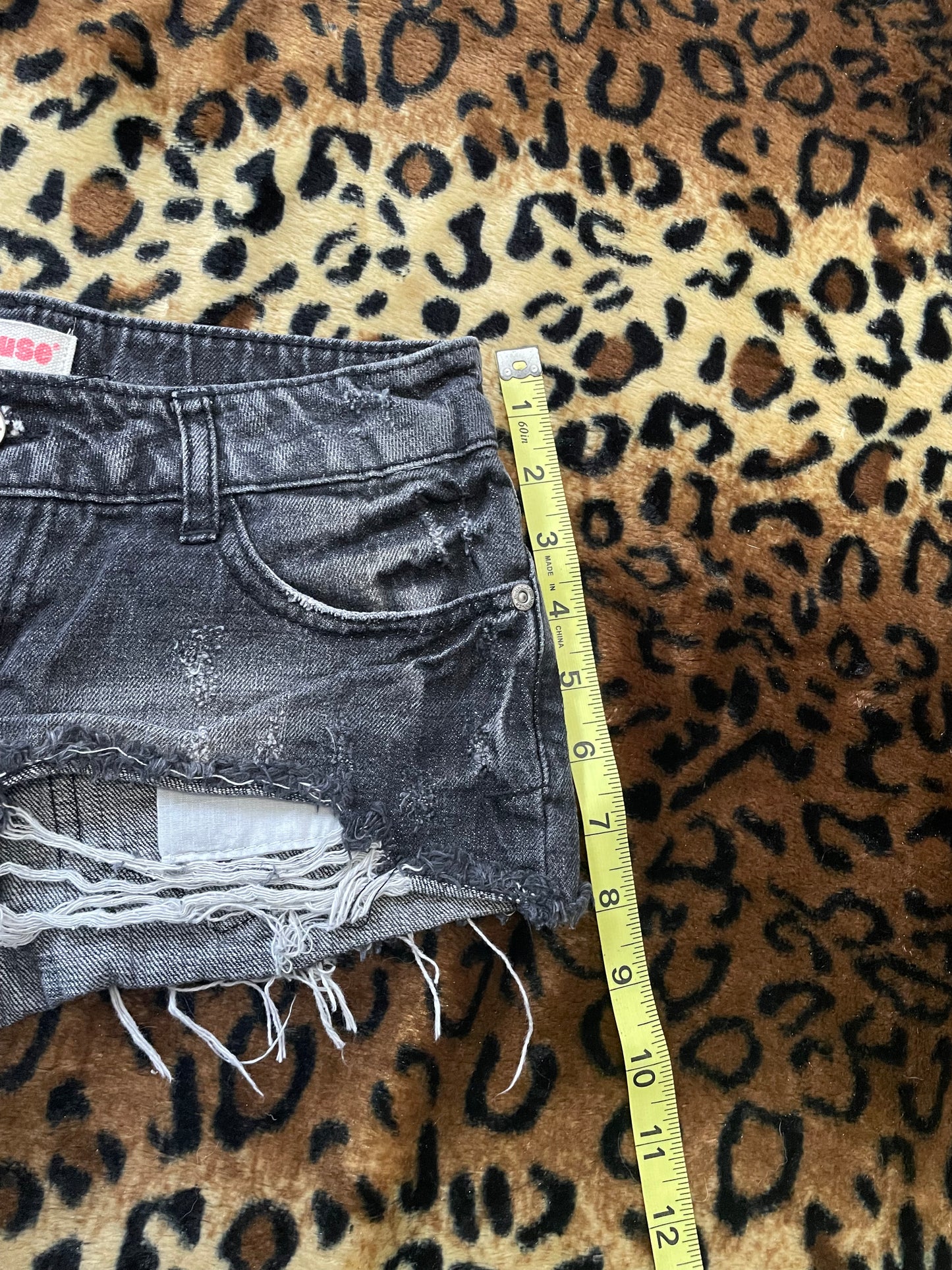 dollhouse ripped mini shorts